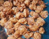 A picture of step 2 of Garlic Maggi noodles and dry potato manchurian.