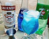 Foto del paso 2 de la receta: Blue Lagoon