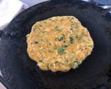 A picture of step 4 of Oats besan methi chilla.
