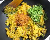 Pepe Kumro Chechki (Raw Papaya - Pumpkin Stir Fry - Bengali Style) recipe step 3 photo