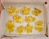 Foto del passaggio 3 della ricetta Smashed Potatoes