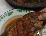 Foto langkah ke 6 dari resep Pecak Ikan Gurame.