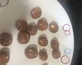 A picture of step 6 of Dry Fruit Balls.