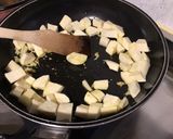 Une image de l'étape 6 de Poêlée de courgettes et panais au bouillon de butternut.