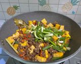 Foto langkah ke 6 dari resep Tumis tahu mix daging giling.