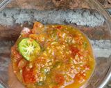 Foto langkah ke 3 dari resep Sambal tomat mentah.