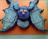 A picture of step 5 of Vickys Halloween Cake Decorating Ideas.