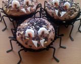A picture of step 1 of Vickys Halloween Cake Decorating Ideas.