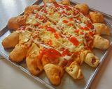 Foto langkah ke 7 dari resep Pizza Simple Rumahan.
