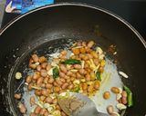 A picture of step 3 of Chatpaty roasted makhany-peanut.