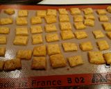 A picture of step 9 of Cheese crackers.