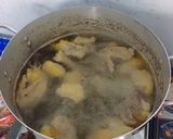 Hình bước làm 3 của món Gà Kho Xả Ớt + Canh Gà Lá Giang