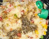A picture of step 8 of Sausage fried rice.