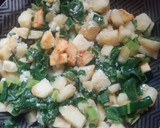 Foto del paso 5 de la receta: Acelga con papas y carne