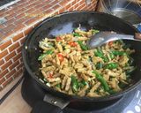 Foto langkah ke 3 dari resep Tempe oreng cabai hijau.