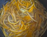 Foto del paso 2 de la receta: Cáscaras de naranja confitadas