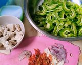 Foto langkah ke 1 dari resep Tumis Pare Tempe.