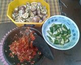Foto langkah ke 1 dari resep Sambal Goreng Terong Ungu Bulat.