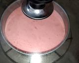 A picture of step 4 of Irish Strawberry Choco Cake.