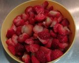Foto del paso 4 de la receta: Gelatina de yogurt natural y condensada