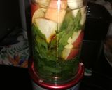 Une image de l'étape 2 de Jus d'orties, pomme, et citron.