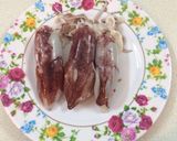 Hình bước làm 4 của món Canh mực nhồi thả miến dong