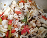 Foto del paso 6 de la receta: Garbanzos con calamares