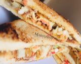 A picture of step 7 of SIMPLE SALAT SANDWICH🥪 by maryumms_cuisine🌸.
