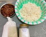 Foto langkah ke 1 dari resep Singkong goreng isi gula merah simple.