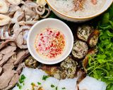 A picture of step 3 of Banh Hoi with Pork Offal – Specialty from Binh Dinh and Phu Yen.