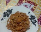 Gambar langkah 7 resipi Mee Goreng Mudah.