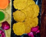 बेसन की पापड़ी (besan ki papadi recipe in Hindi) रेसिपी चरण 2 फोटो