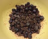 Áfonyás csokis muffin recept fázis 1 fotója