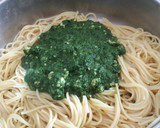 Foto del paso 2 de la receta: Tallarines verdes con apanado 🍝