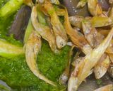 Foto langkah ke 4 dari resep Ikan asin terong sambal ijo.
