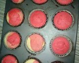 A picture of step 7 of Frosted sponge cupcake.