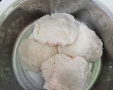 A picture of step 1 of Idly upma.
