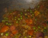 A picture of step 1 of Paneer bhurji.