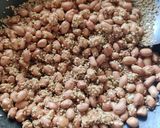 A picture of step 1 of Peanuts makhana til Pak.