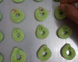 Foto langkah ke 3 dari resep Semprit pandan simple dan mudah.
