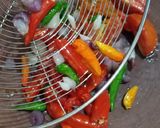 Foto langkah ke 2 dari resep Sambal Mangga.