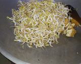 Foto langkah ke 3 dari resep Tumis tahu pong + toge.