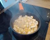 Foto del paso 2 de la receta: Pollo con tomate y puré gratinado