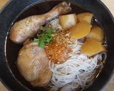 รูปขั้นตอนการทำที่ 6 ของ ก๋วยเตี๋ยวไก่ตุ๋น น้ำซุปหอมๆๆ ทำง่าย รสชาติกลมกล่อม