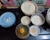 Foto langkah ke 1 dari resep Pizza Mini Empuk.