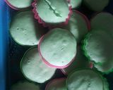 Foto langkah ke 7 dari resep Bolu kukus Mawar Pandan.