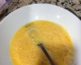 Foto del paso 2 de la receta: Tortilla rellena de tomate y pechuga de pavo