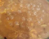 Foto del paso 6 de la receta: Merluza en Salsa Marinera Con Patatitas y Zanahorias Hervidas Aliñadas en Aceite de Albahaca