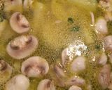 Foto del passaggio 3 della ricetta Vellutata di patate e funghi champignon