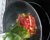 Foto del paso 3 de la receta: Filete de pobre en wok de verduras